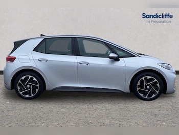 Used Volkswagen ID.3 2023 for sale - 78422412: Photo