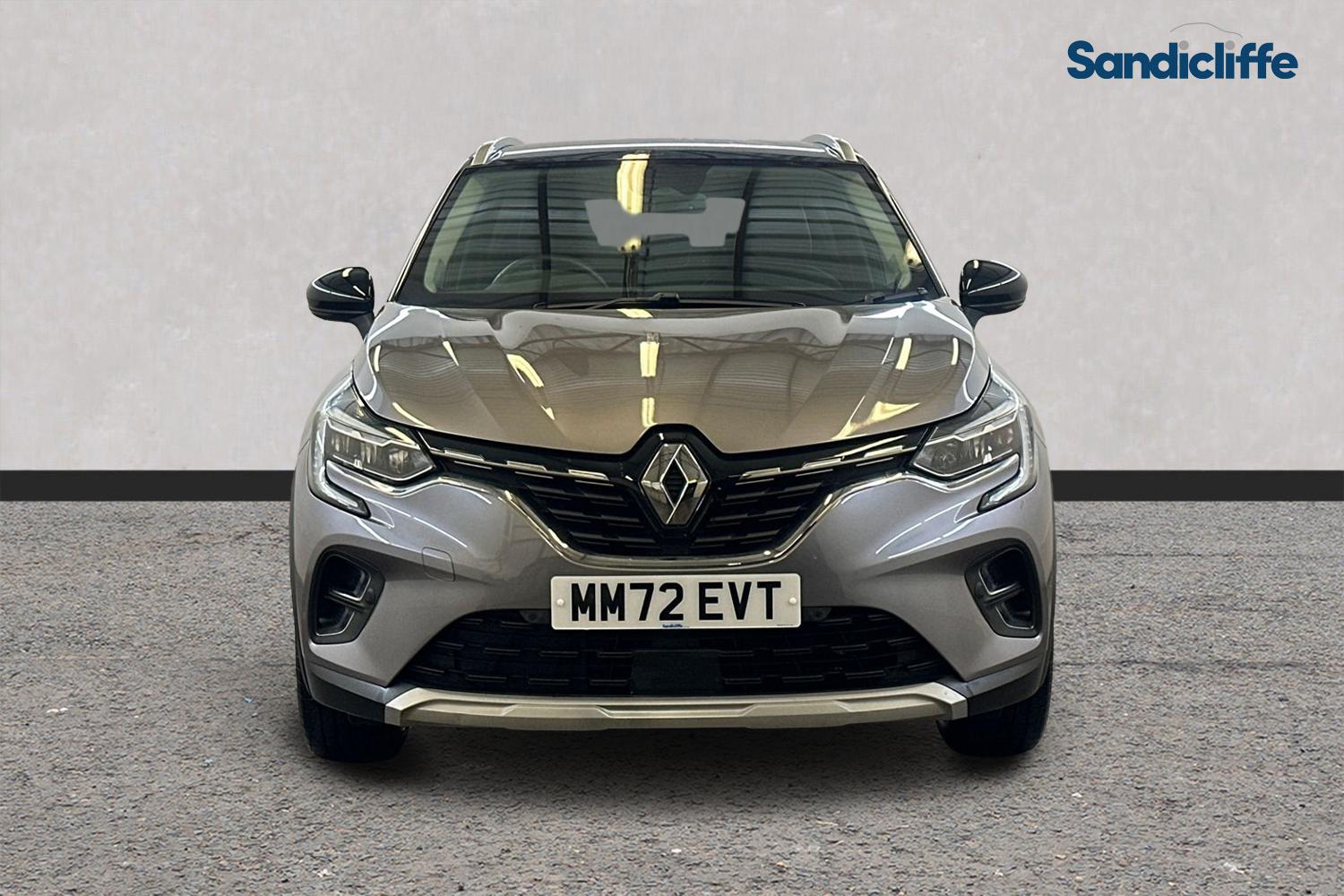 Used Renault Captur 2022 for sale - 76859799: Photo 2