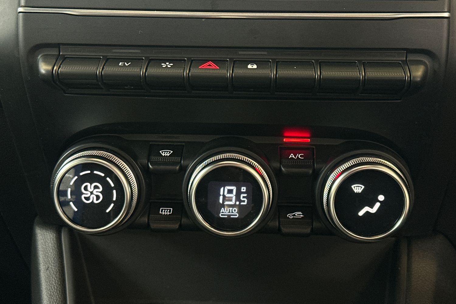 Used Renault Captur 2022 for sale - 76859799: Photo 32