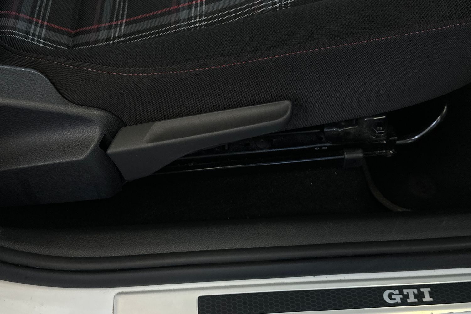 Used Volkswagen up! 2021 for sale - 78132624: Photo 20