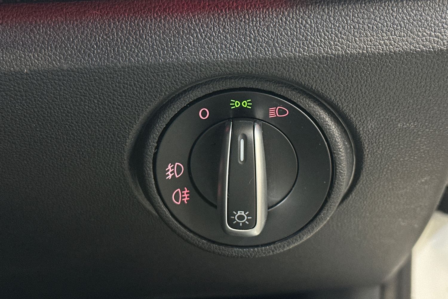 Used Volkswagen up! 2021 for sale - 78132624: Photo 24