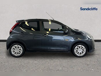 Used Toyota AYGO 2019 for sale - 77329002: Photo