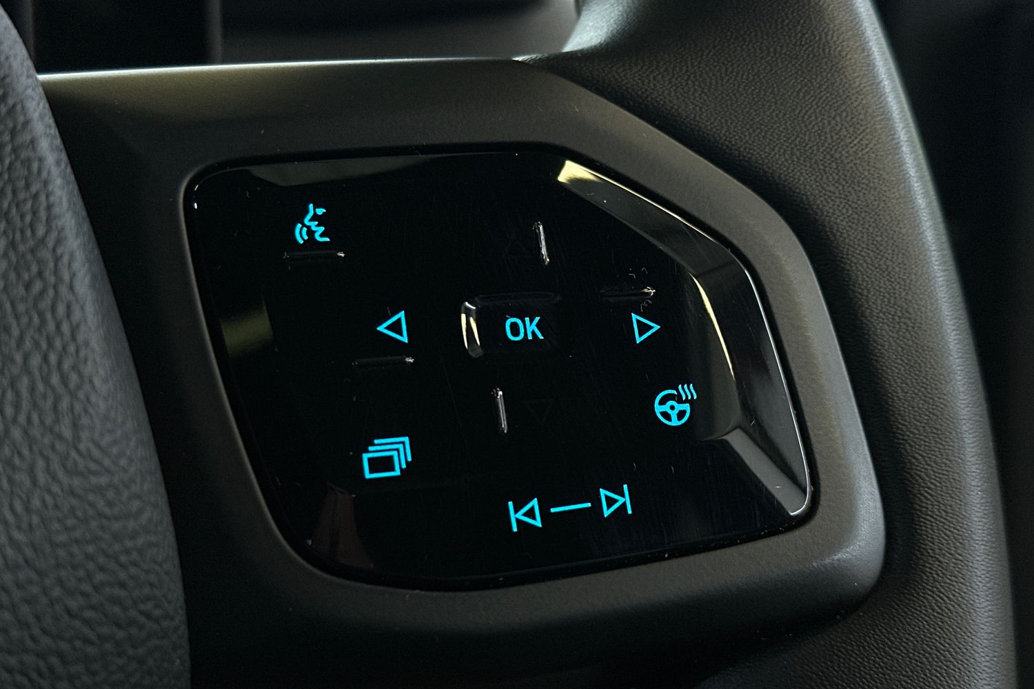 Used Ford Explorer 2024 for sale - 77149227: Photo 29