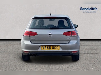 Used Volkswagen Golf 2017 for sale - 77990512: Photo