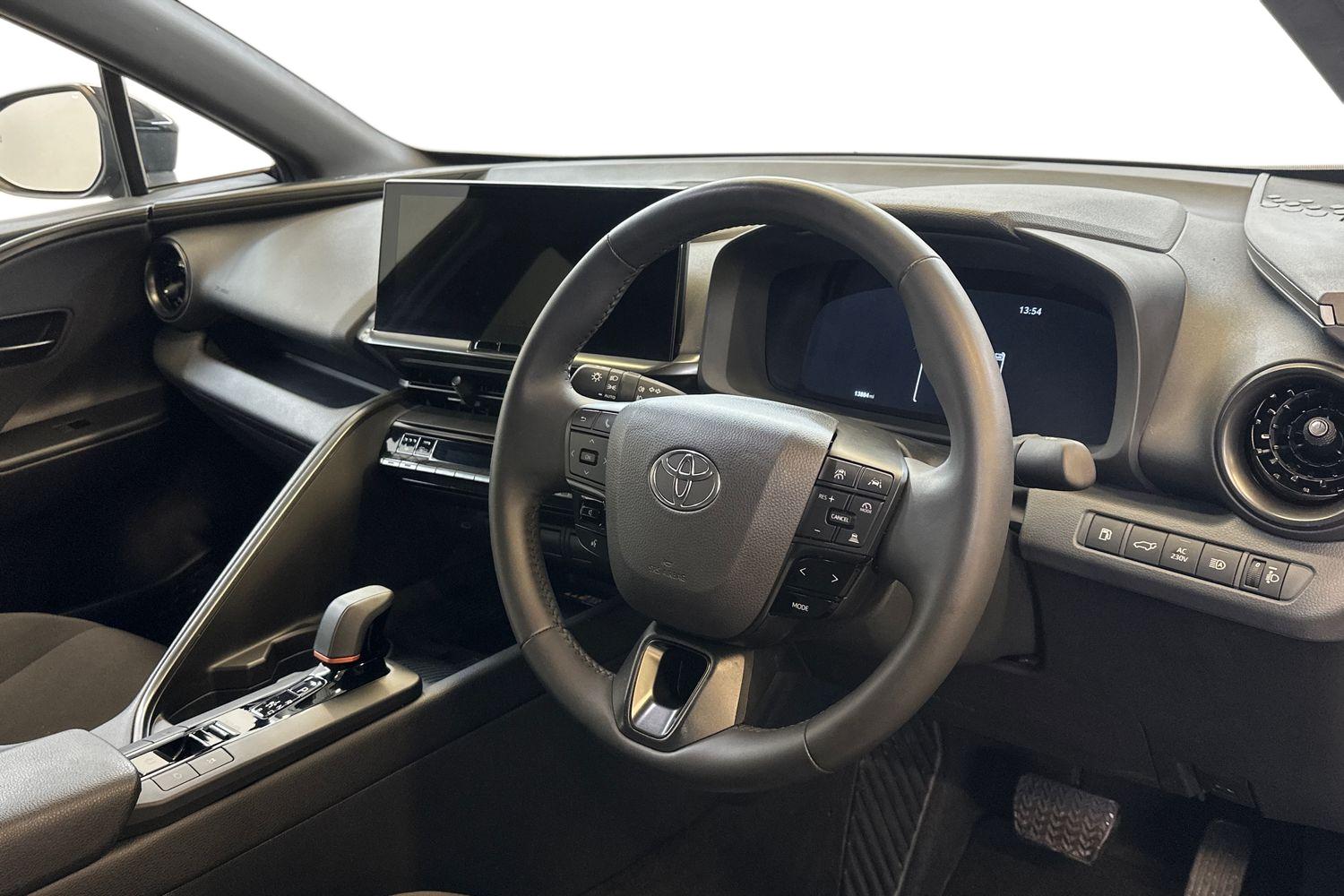 Used Toyota C-HR 2024 for sale - 77247280: Photo 12