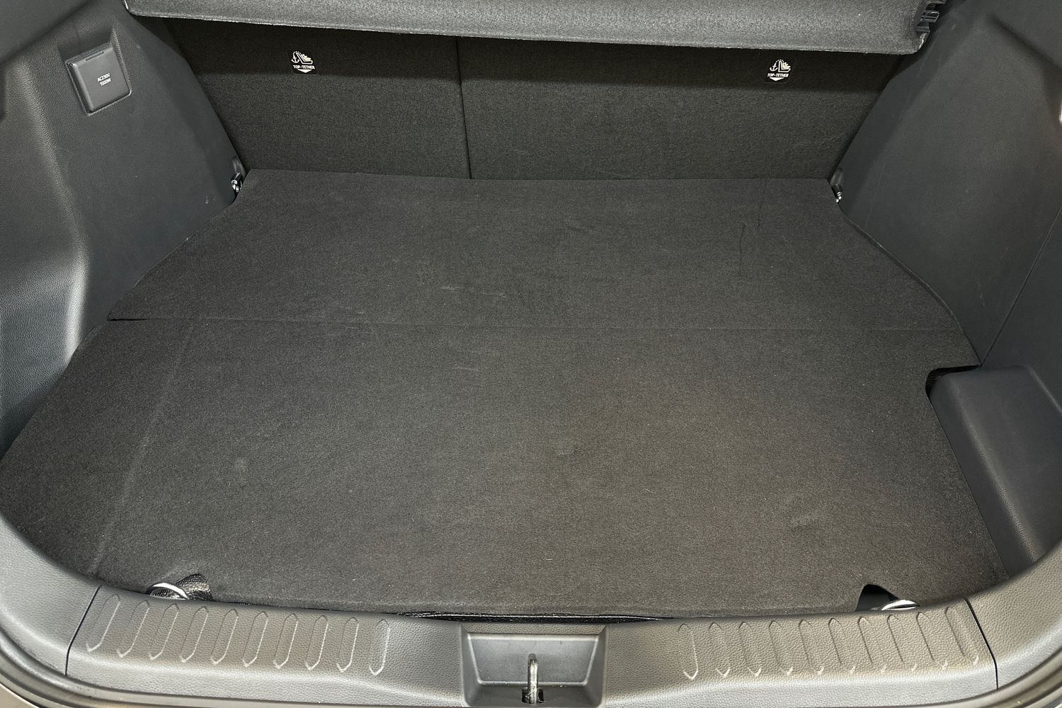 Used Toyota C-HR 2024 for sale - 77247280: Photo 18