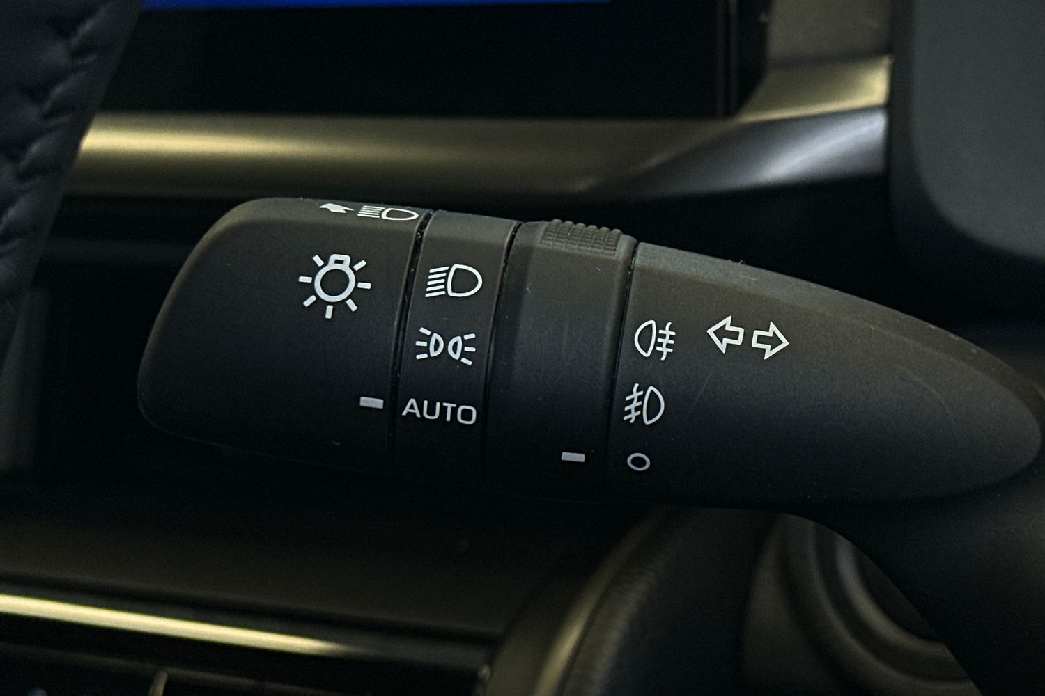 Used Toyota C-HR 2024 for sale - 77247280: Photo 32