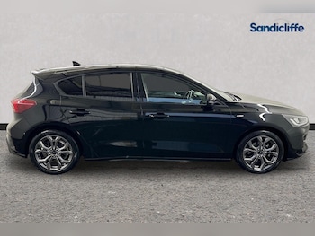 Used Ford Focus 2022 for sale - 76300692: Photo