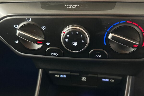 Used Hyundai BAYON 2022 for sale - 76115429: Photo 31