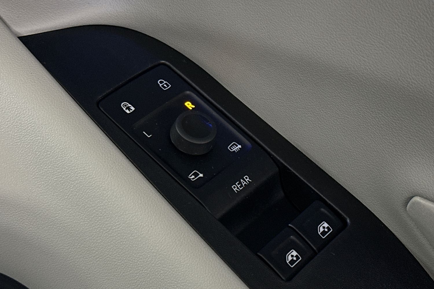 Used Ford Explorer 2025 for sale - 76725536: Photo 20