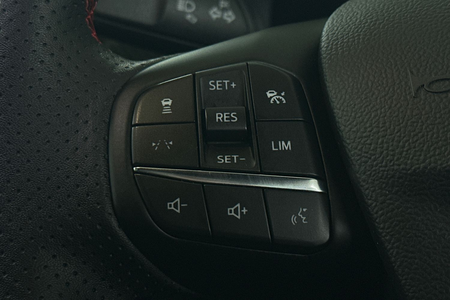 Used Ford Kuga 2025 for sale - 76627486: Photo 27