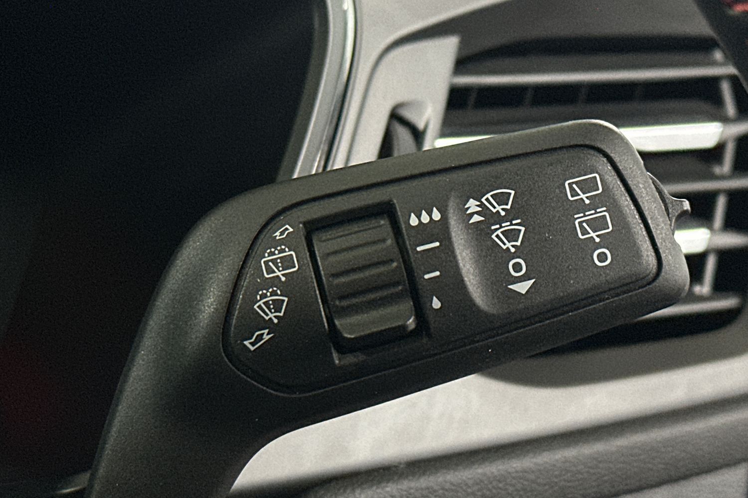 Used Ford Kuga 2025 for sale - 76627486: Photo 28