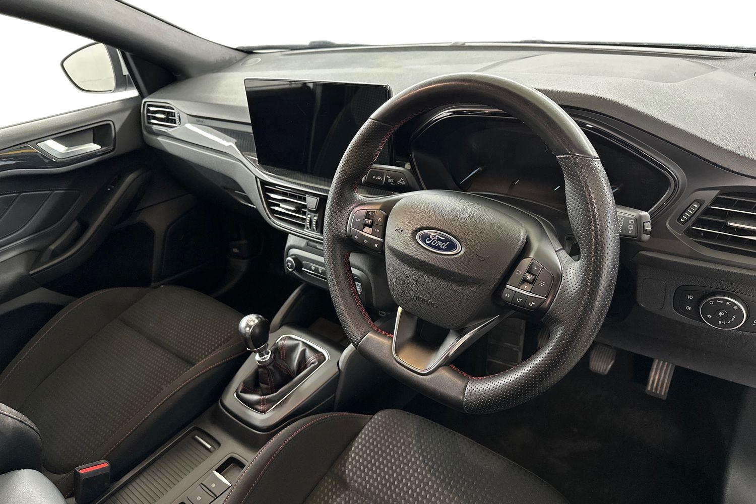 Used Ford Focus 2023 for sale - 76082809: Photo 11