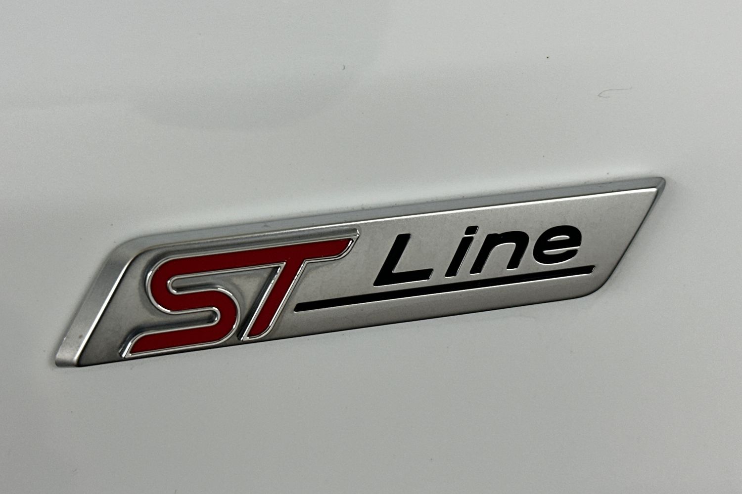 Used Ford Focus 2023 for sale - 76082809: Photo 17