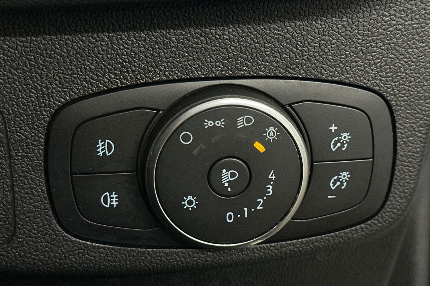 Used Ford Focus 2023 for sale - 76082809: Photo 22
