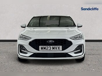 Used Ford Focus 2023 for sale - 76082809: Photo 2