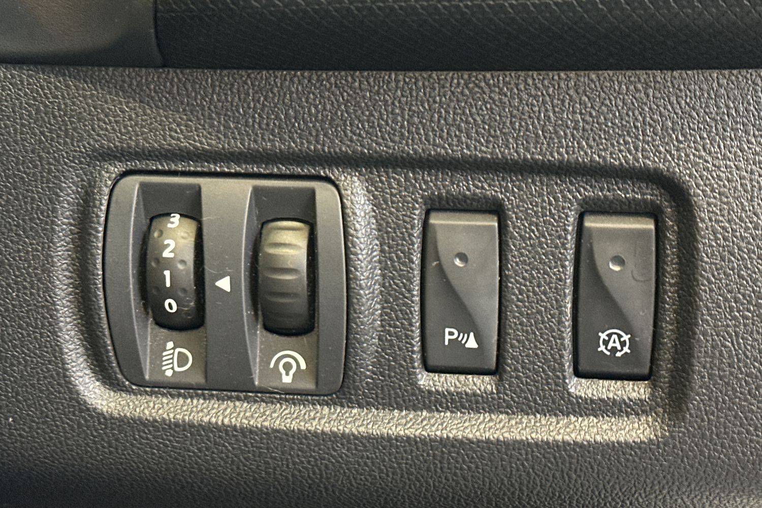 Used Renault Clio 2016 for sale - 77328990: Photo 20