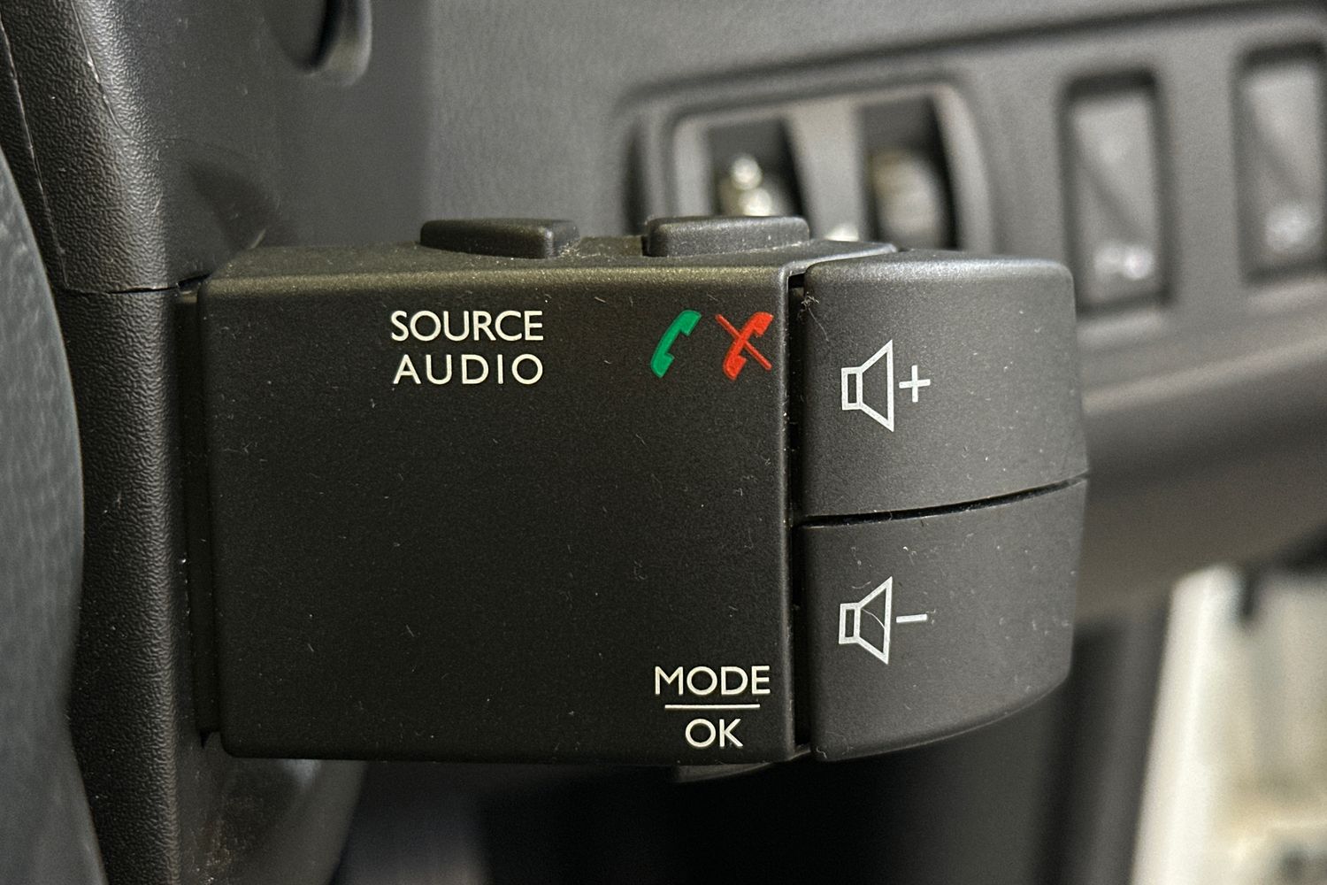 Used Renault Clio 2016 for sale - 77328990: Photo 24