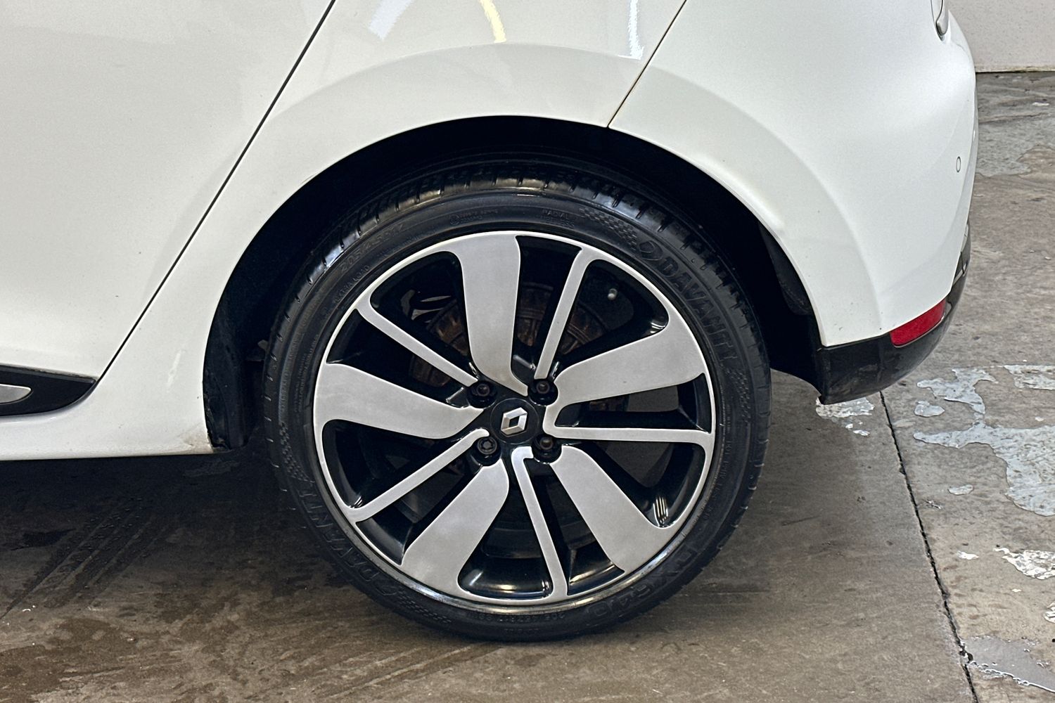 Used Renault Clio 2016 for sale - 77328990: Photo 9