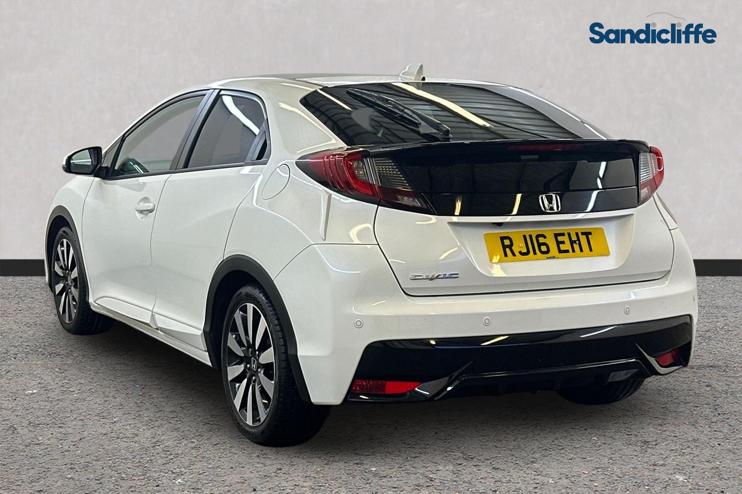 Used Honda Civic 2016 for sale - 76905917: Photo 6