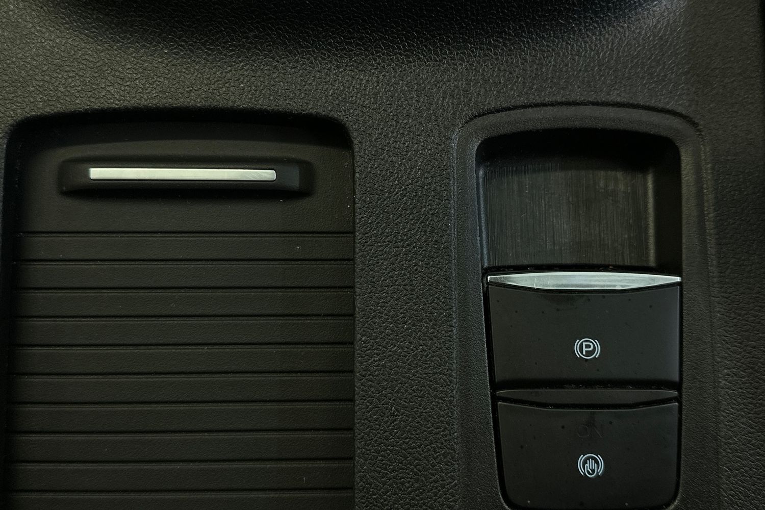 Used Ford Kuga 2020 for sale - 77990515: Photo 41