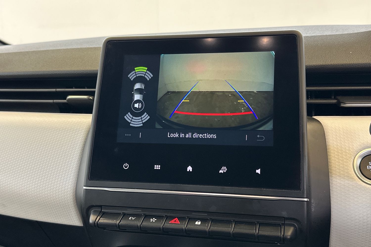 Used Renault Clio 2022 for sale - 76768999: Photo 29