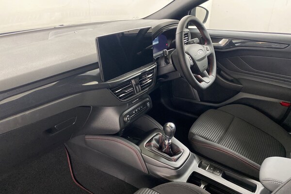 Used Ford Focus 2025 for sale - 76268652: Photo 14