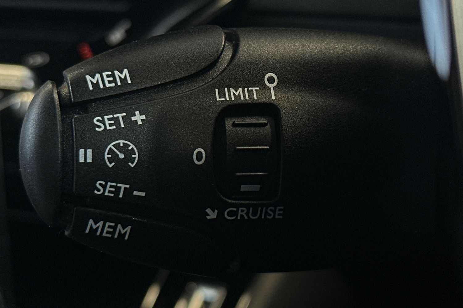 Used Peugeot 2008 2022 for sale - 78202177: Photo 34