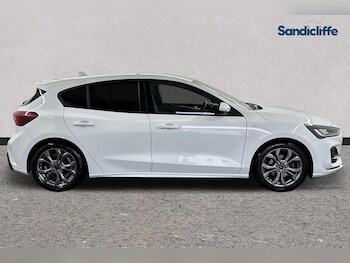 Used Ford Focus 2023 for sale - 76000260: Photo 3