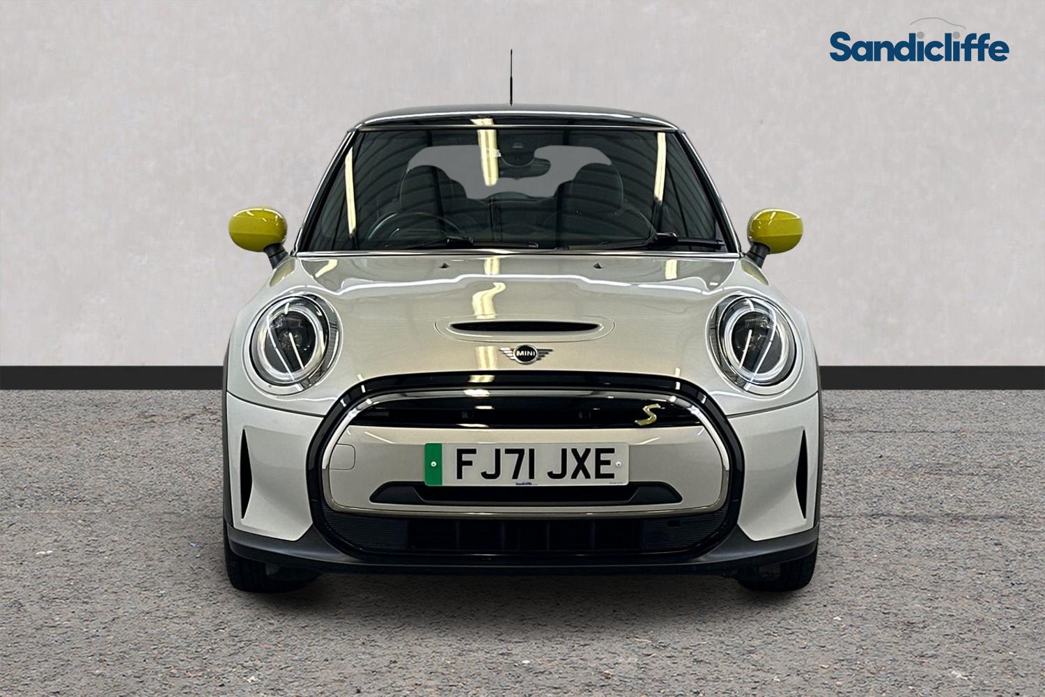 Used MINI Hatch 2021 for sale - 76863706: Photo 2