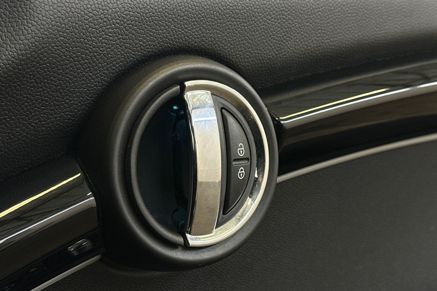 Used MINI Hatch 2021 for sale - 76863706: Photo 37