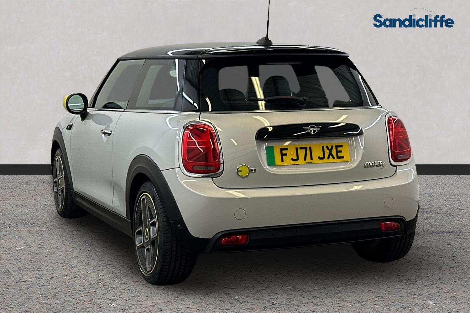 Used MINI Hatch 2021 for sale - 76863706: Photo 6