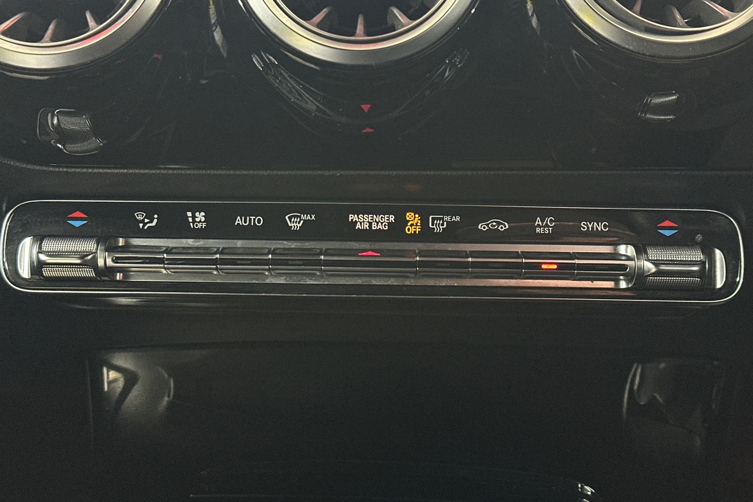 Used Mercedes-Benz A-Class 2020 for sale - 76687049: Photo 32