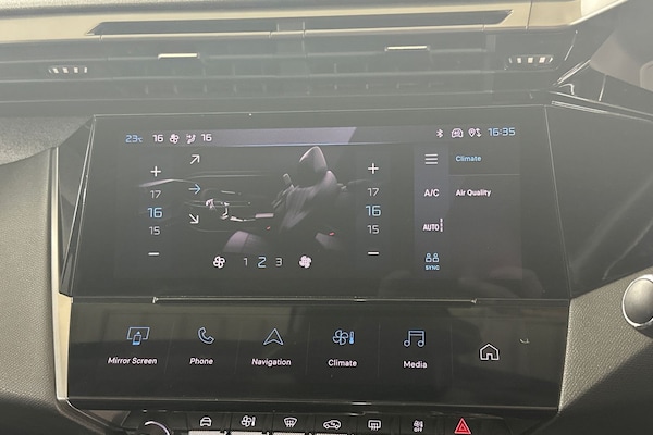 Used Peugeot 308 2022 for sale - 75690565: Photo 42