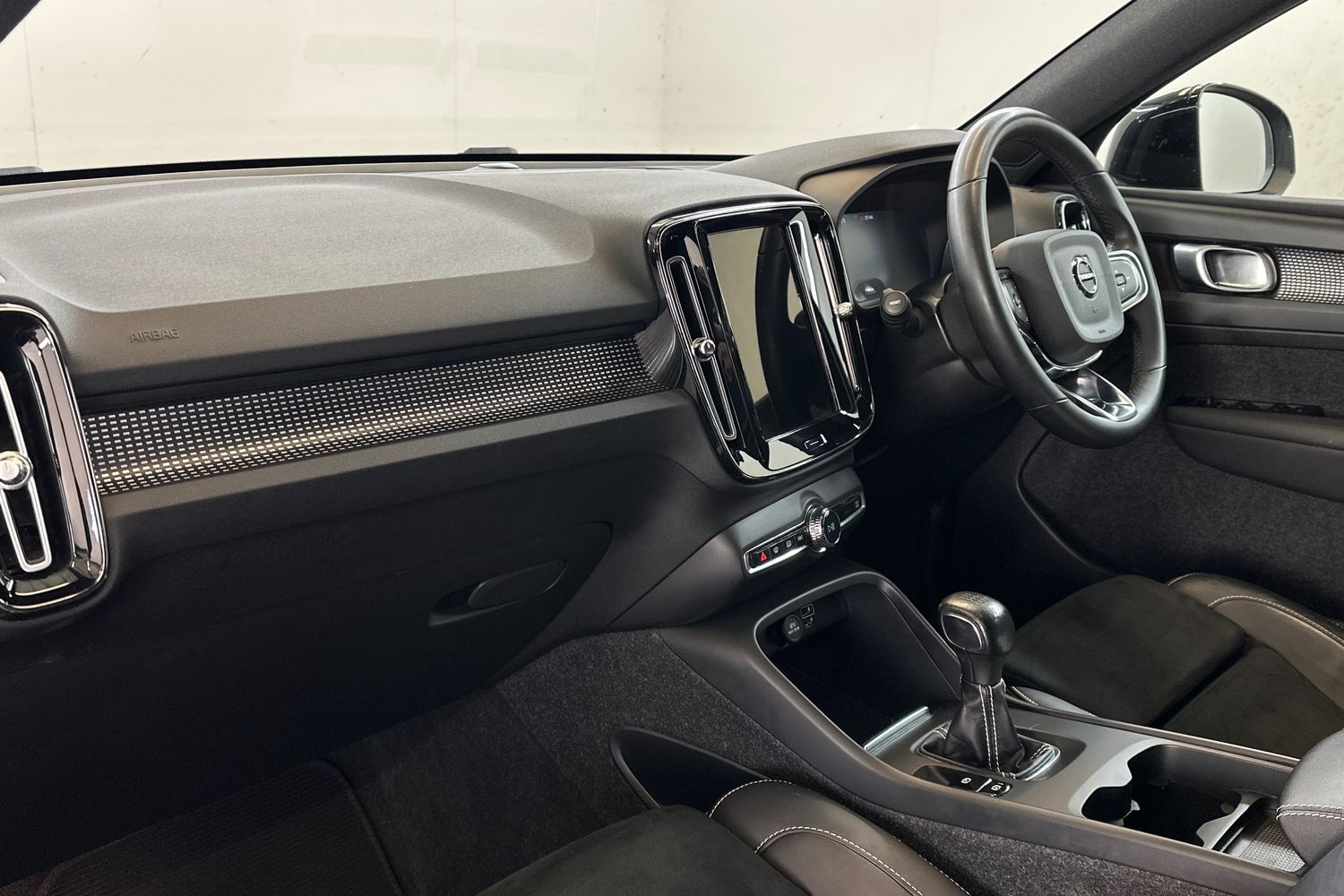 Used Volvo XC40 2022 for sale - 77651069: Photo 14