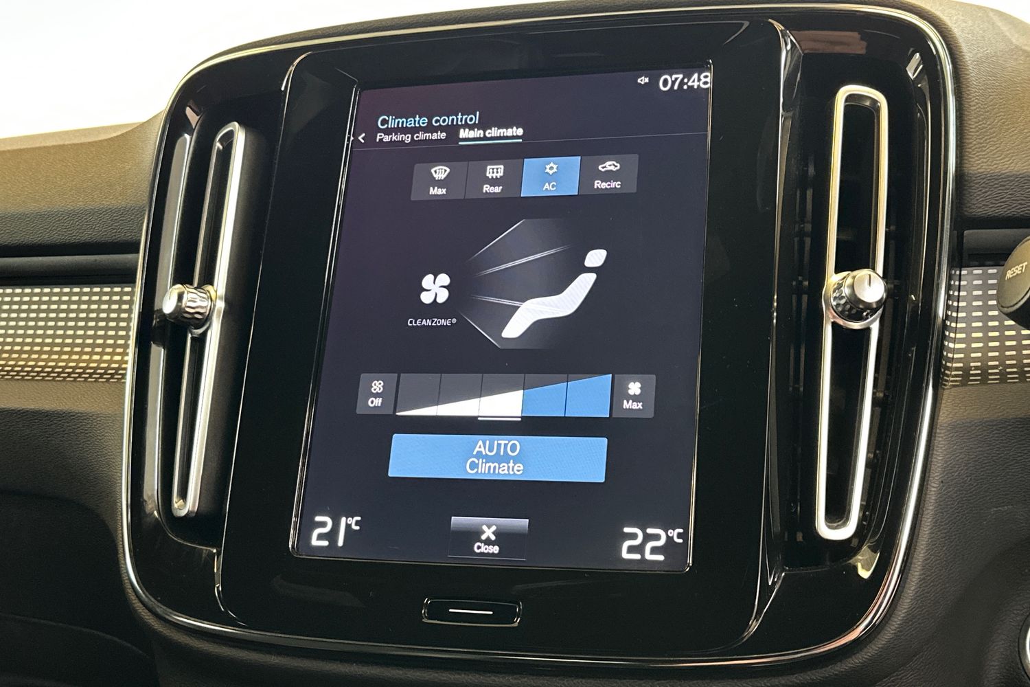 Used Volvo XC40 2022 for sale - 77651069: Photo 38