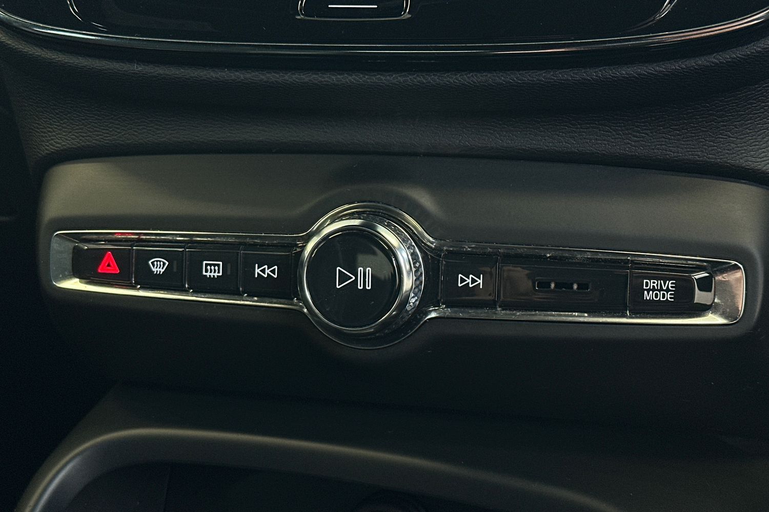 Used Volvo XC40 2022 for sale - 77651069: Photo 41