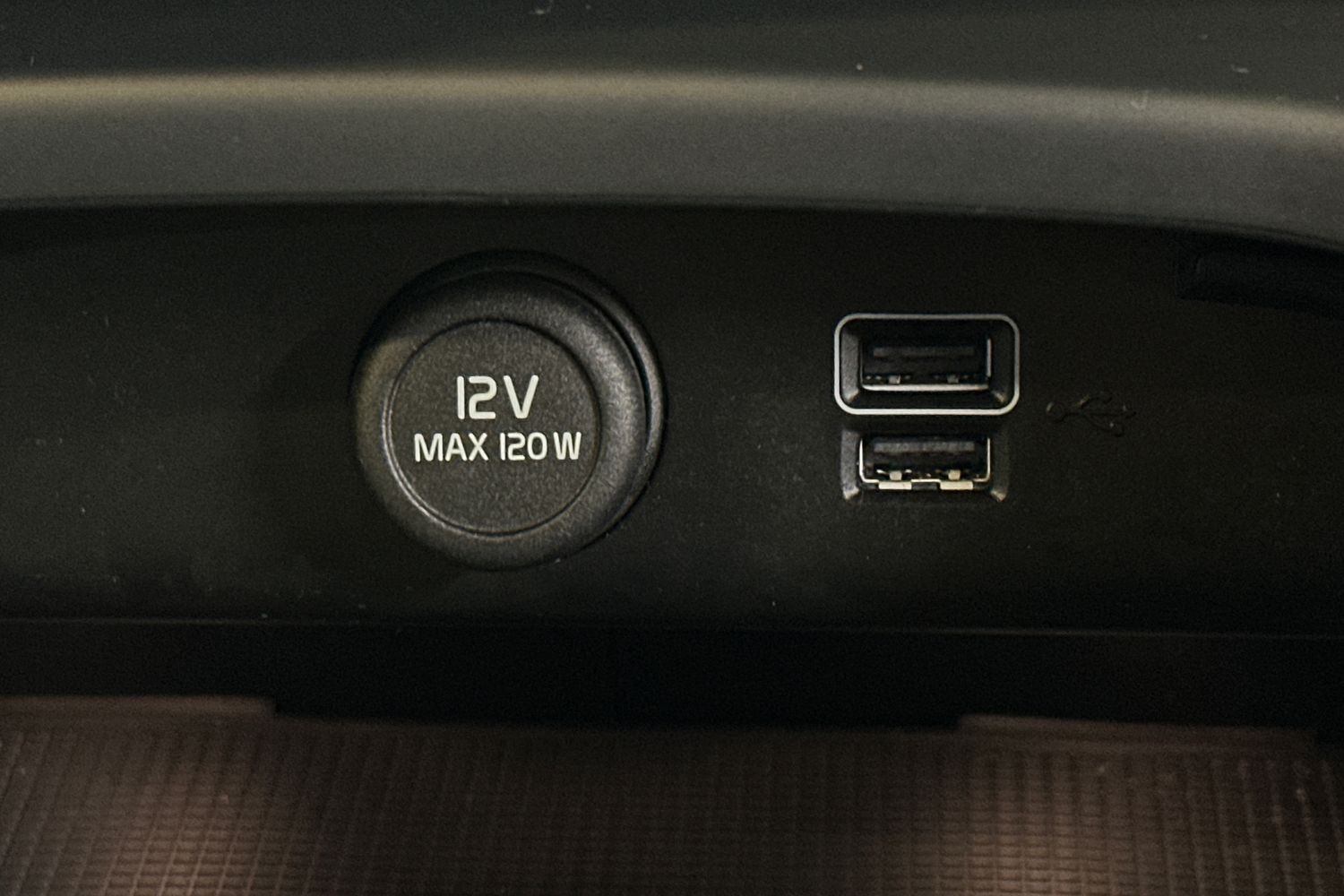 Used Volvo XC40 2022 for sale - 77651069: Photo 42