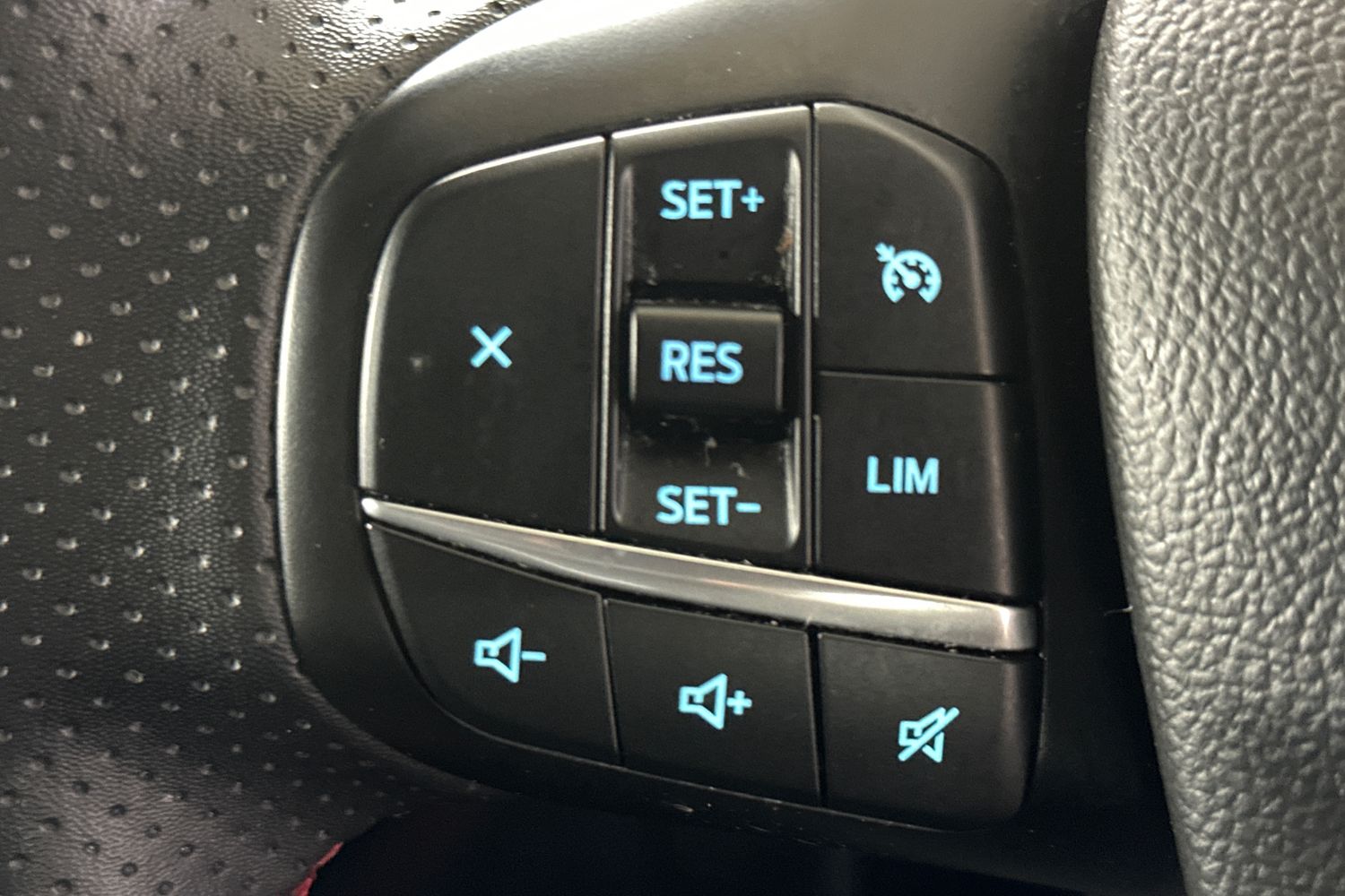 Used Ford Kuga 2022 for sale - 76257961: Photo 28