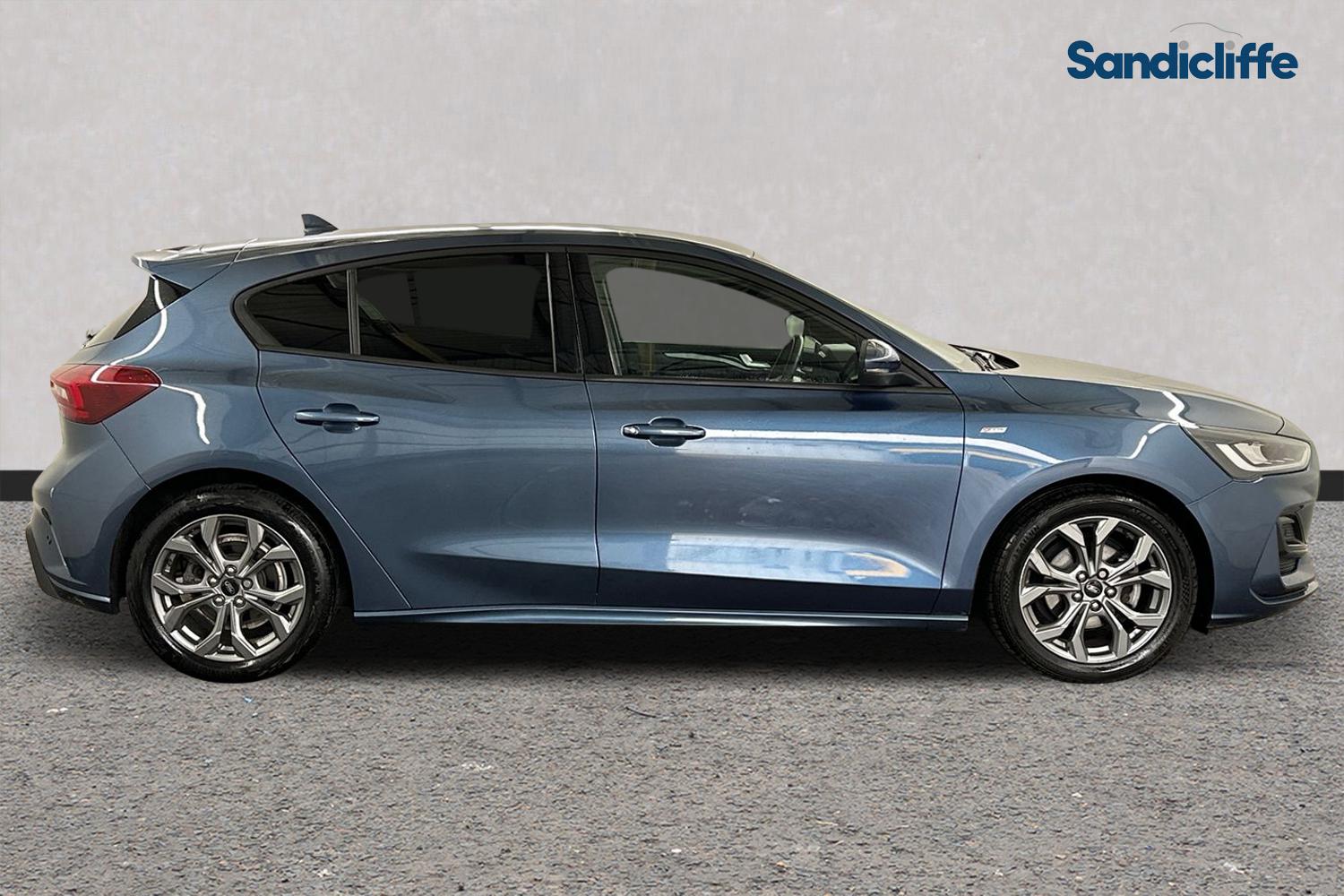 Used Ford Focus 2023 for sale - 76047655: Photo 3