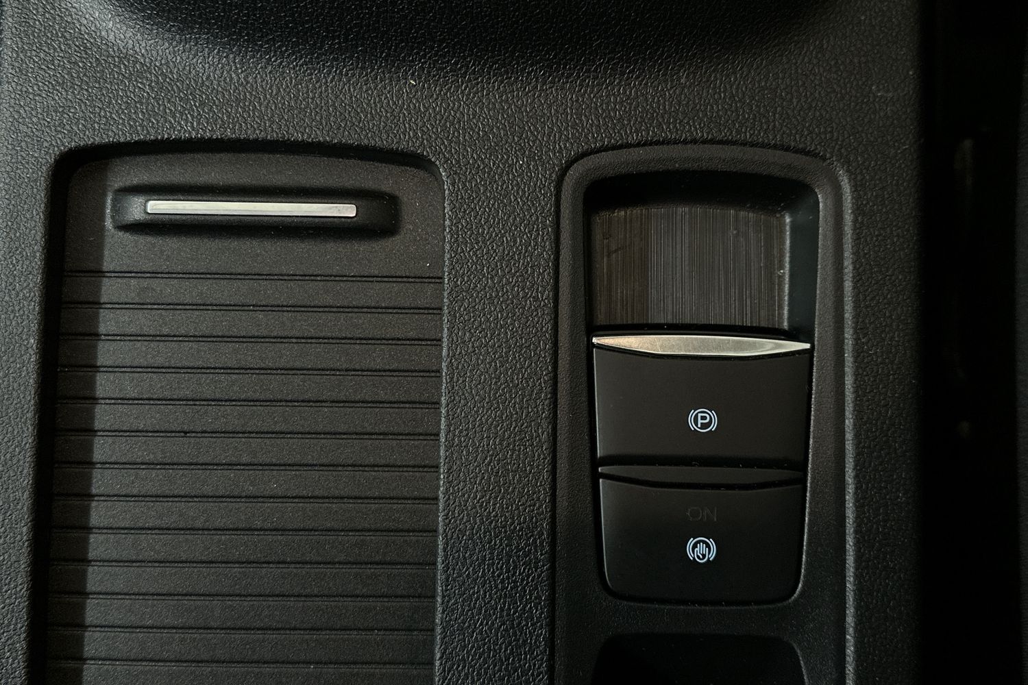 Used Ford Kuga 2025 for sale - 76694246: Photo 34