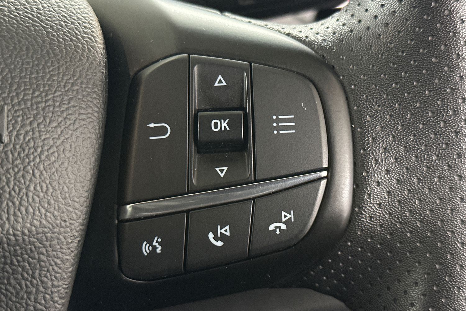 Used Ford Focus 2023 for sale - 76082806: Photo 24