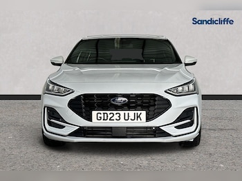 Used Ford Focus 2023 for sale - 76082806: Photo 2