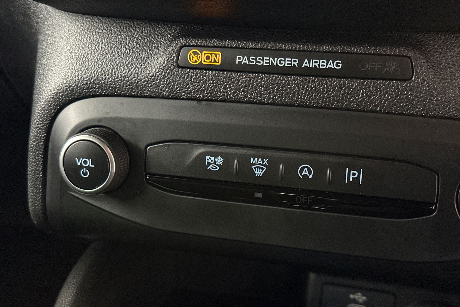 Used Ford Focus 2023 for sale - 76082806: Photo 32