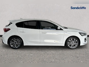 Used Ford Focus 2023 for sale - 76082806: Photo 3