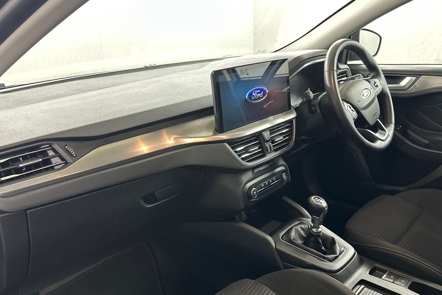 Used Ford Focus 2023 for sale - 76536532: Photo 12