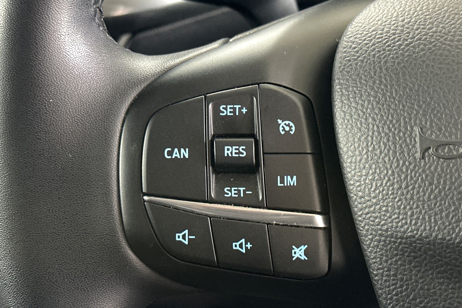 Used Ford Focus 2023 for sale - 76330960: Photo 24
