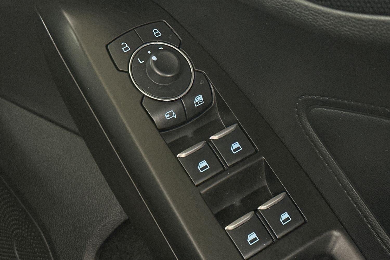 Used Ford Focus 2023 for sale - 76643268: Photo 17