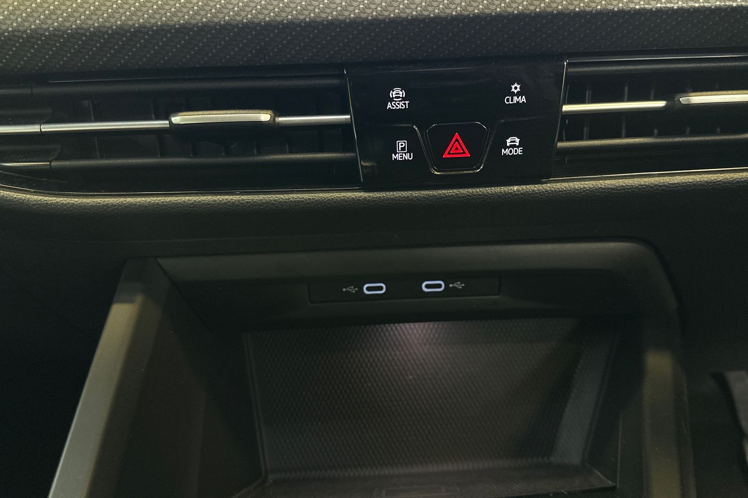 Used Volkswagen Golf 2020 for sale - 76910857: Photo 32