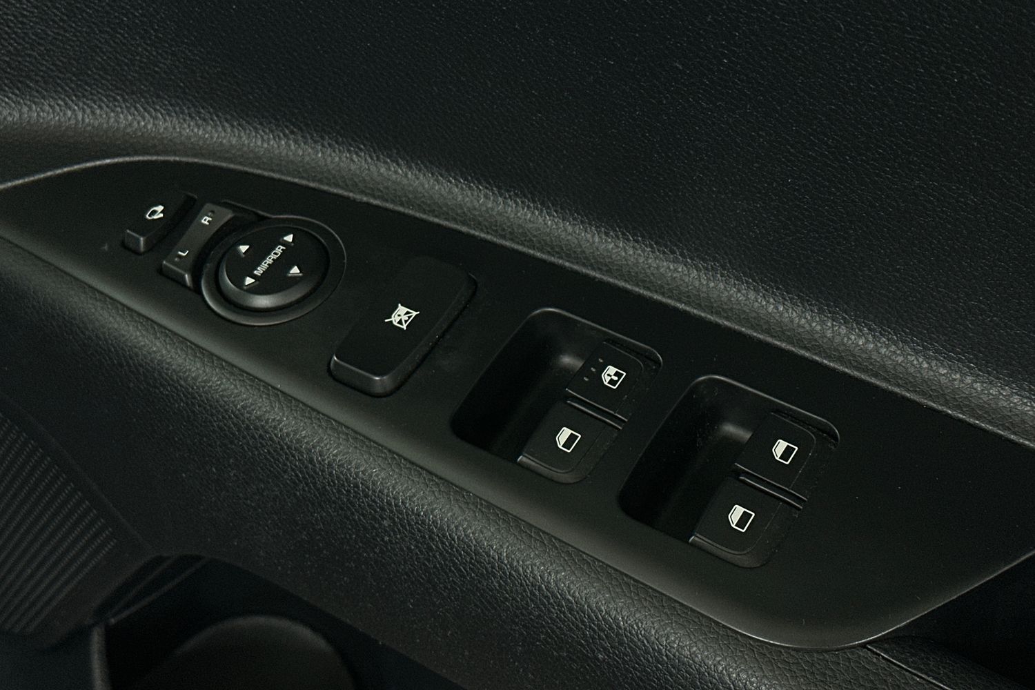 Used Kia Stonic 2022 for sale - 76740992: Photo 16